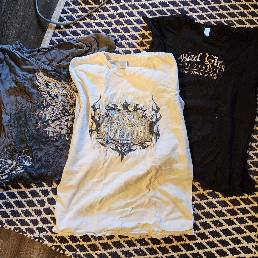 Bundle of Grunge Y2K B+W Tees